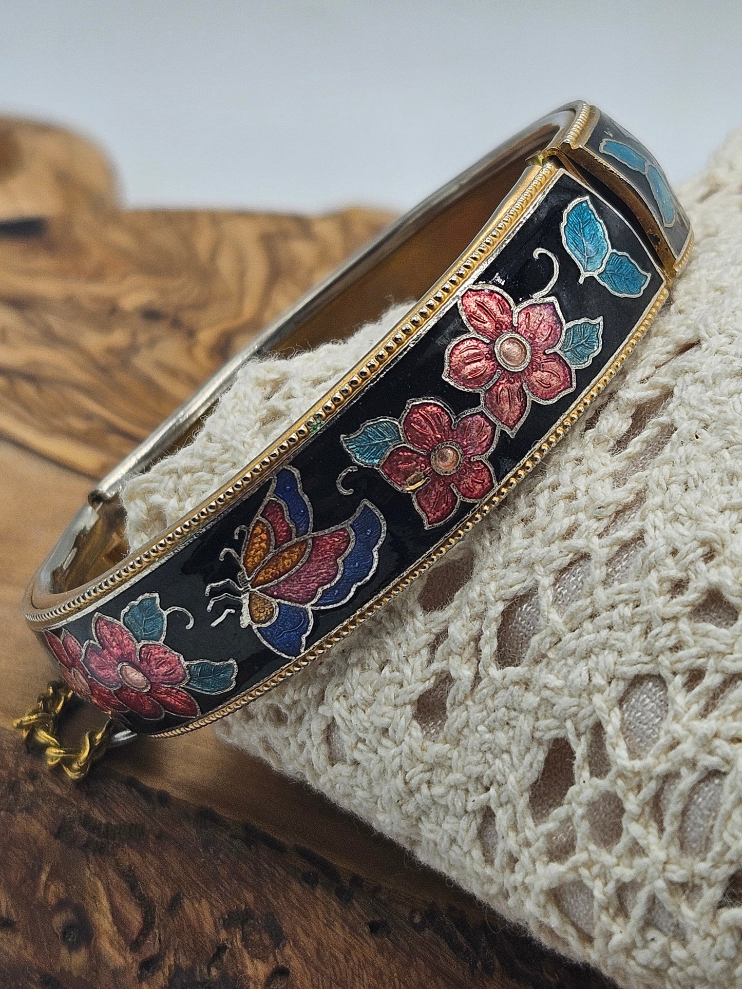 Vintage enamel floral bracelet with small chain