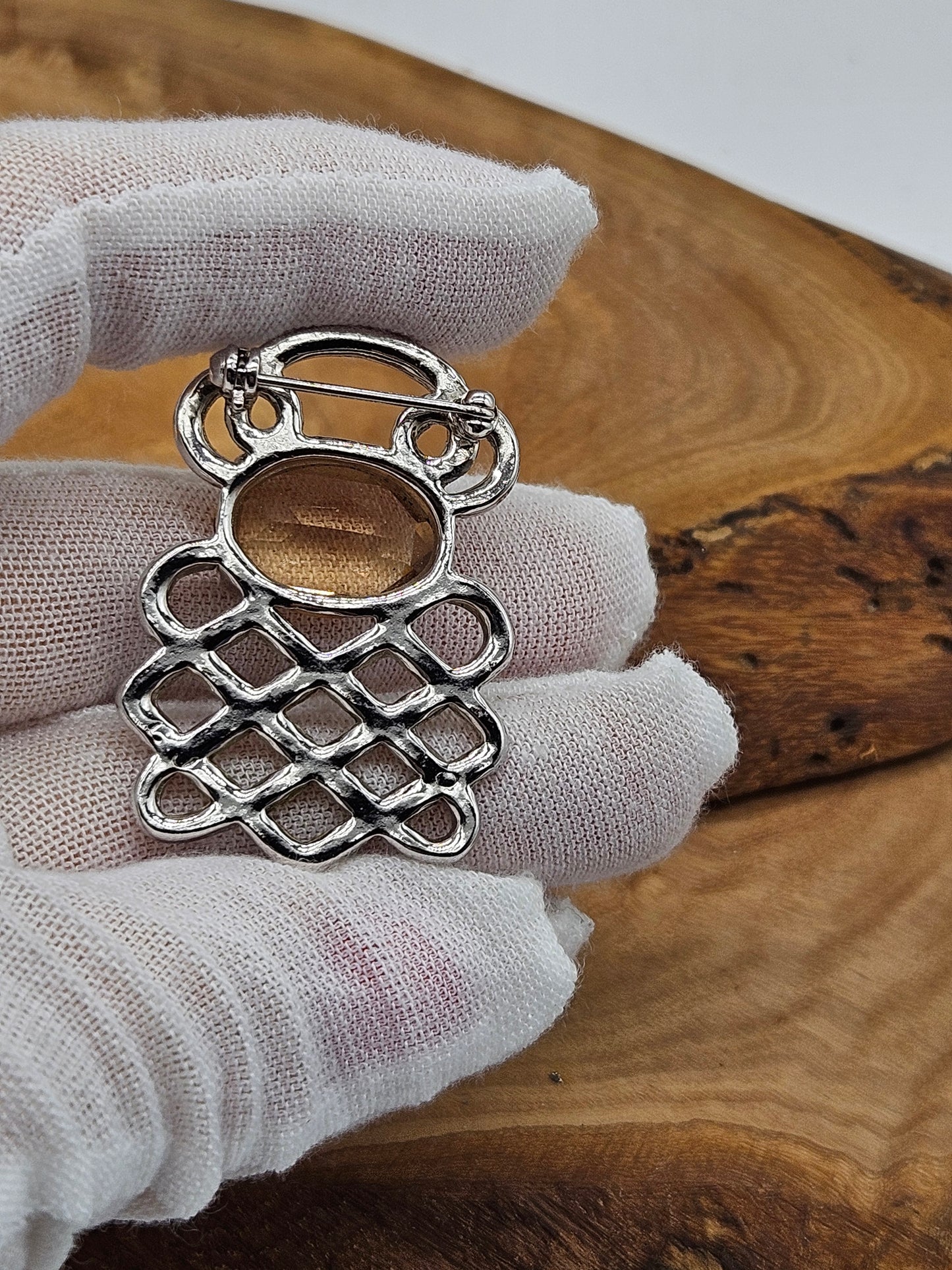Vintage Celtic Knots brooch/pendant with faceted gemstone