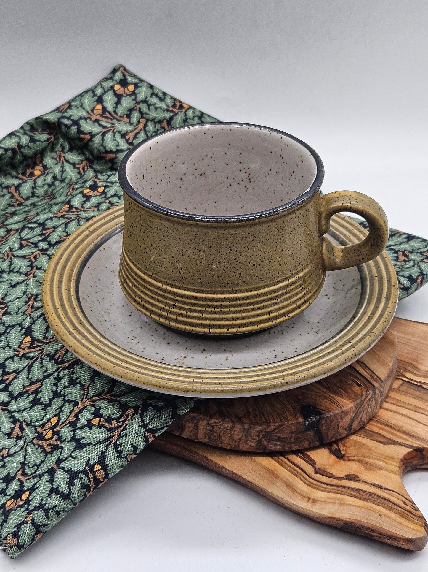 Vintage Ceramic Tea cup and saucer