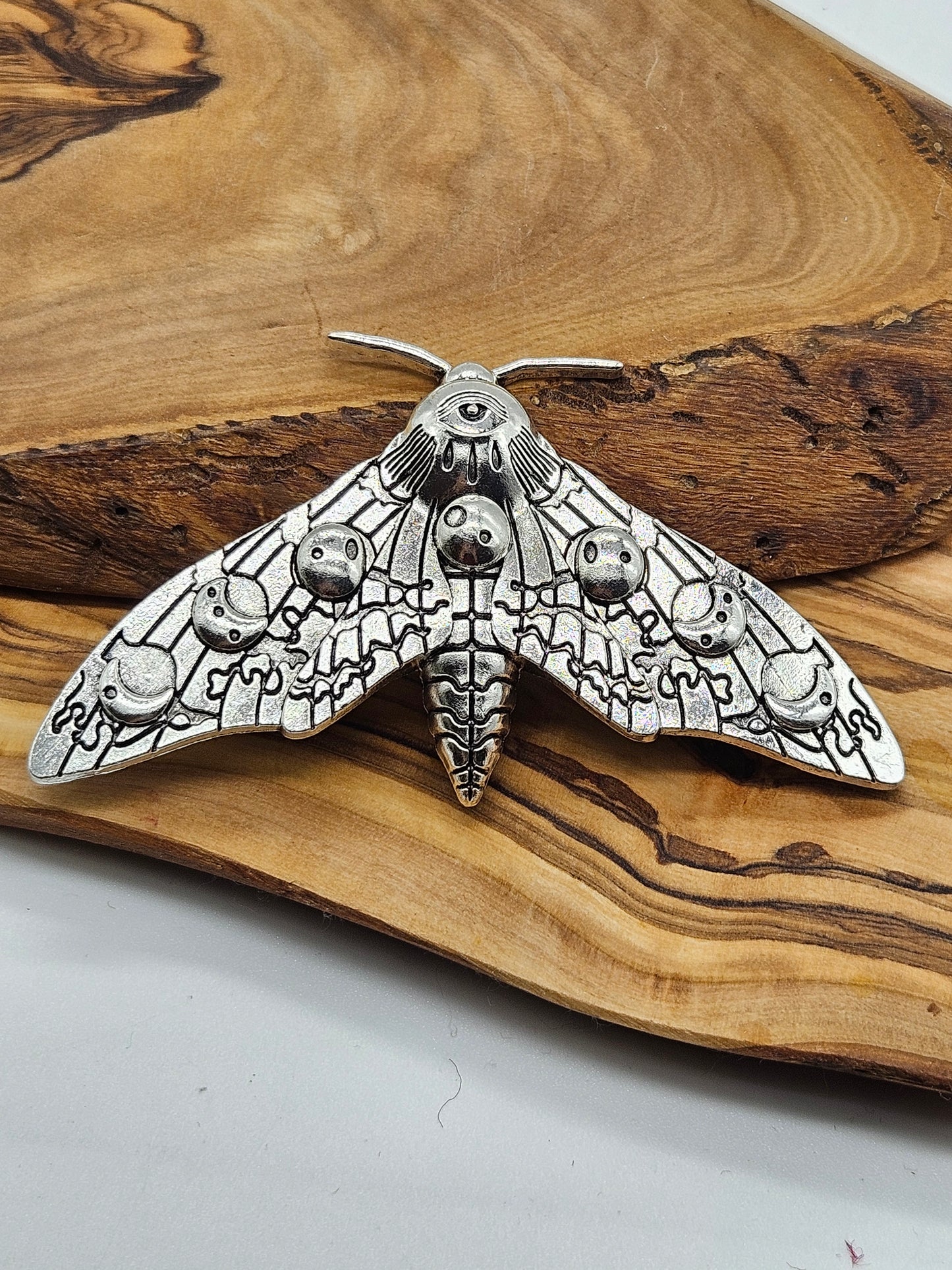 Gothic Hairepin Barrette Moth Dead Head, New