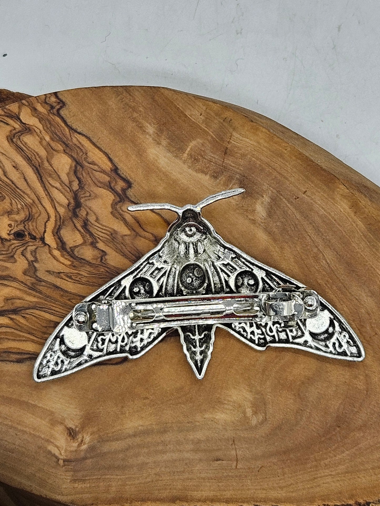Gothic Hairepin Barrette Moth Dead Head, New
