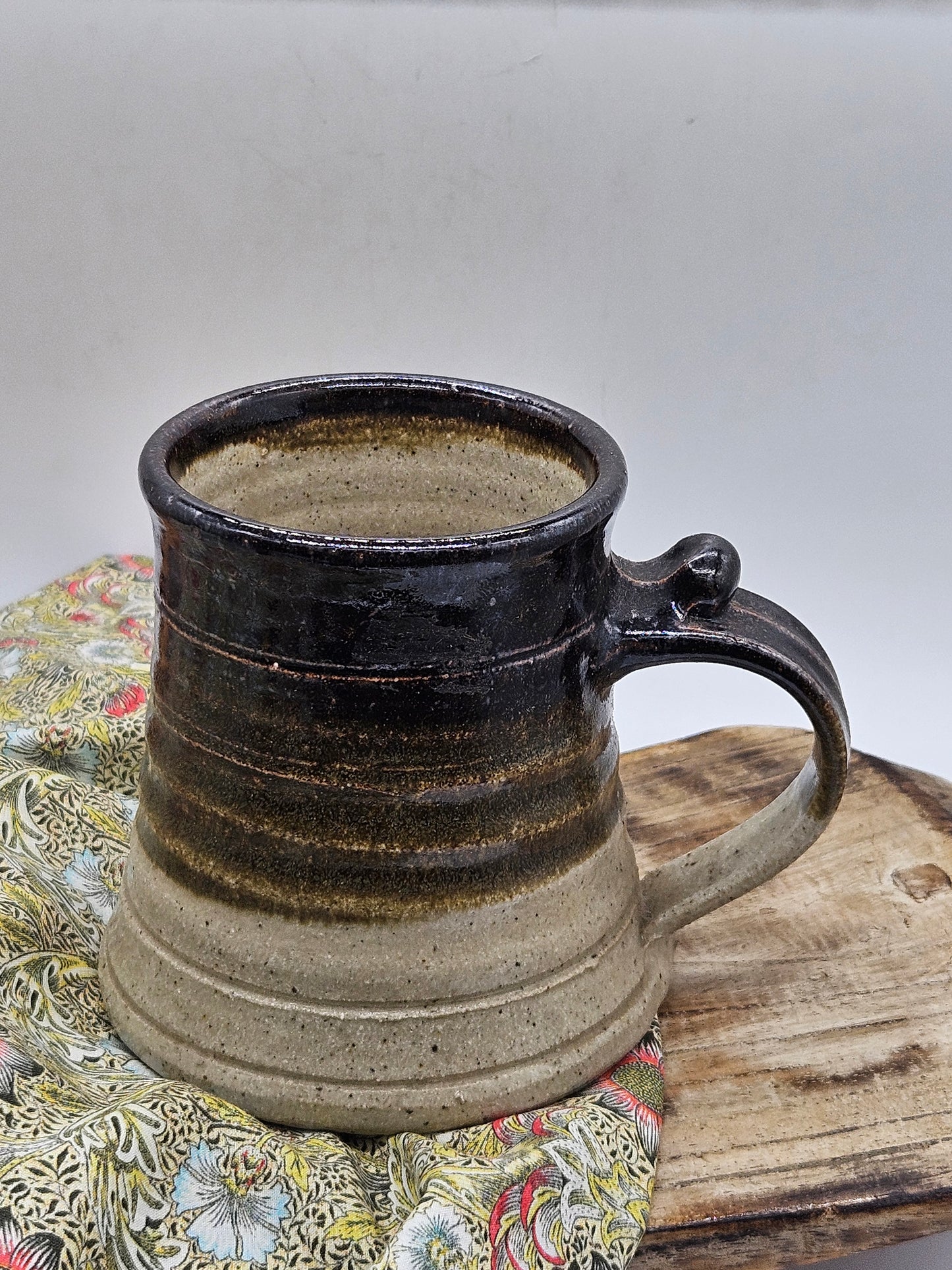 Vintage Studio Pottery Glossy finish Mug, VGC, Hand Thrown