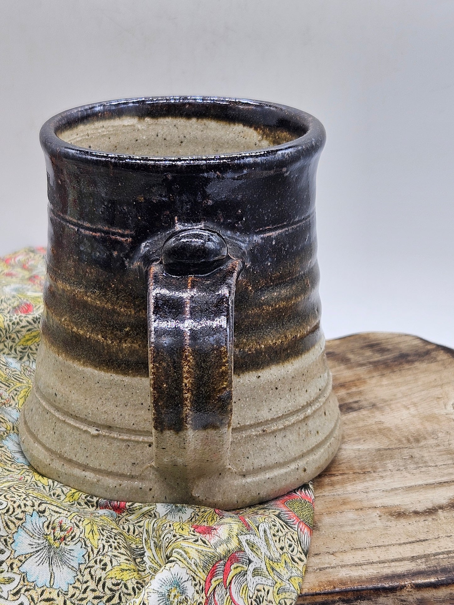Vintage Studio Pottery Glossy finish Mug, VGC, Hand Thrown