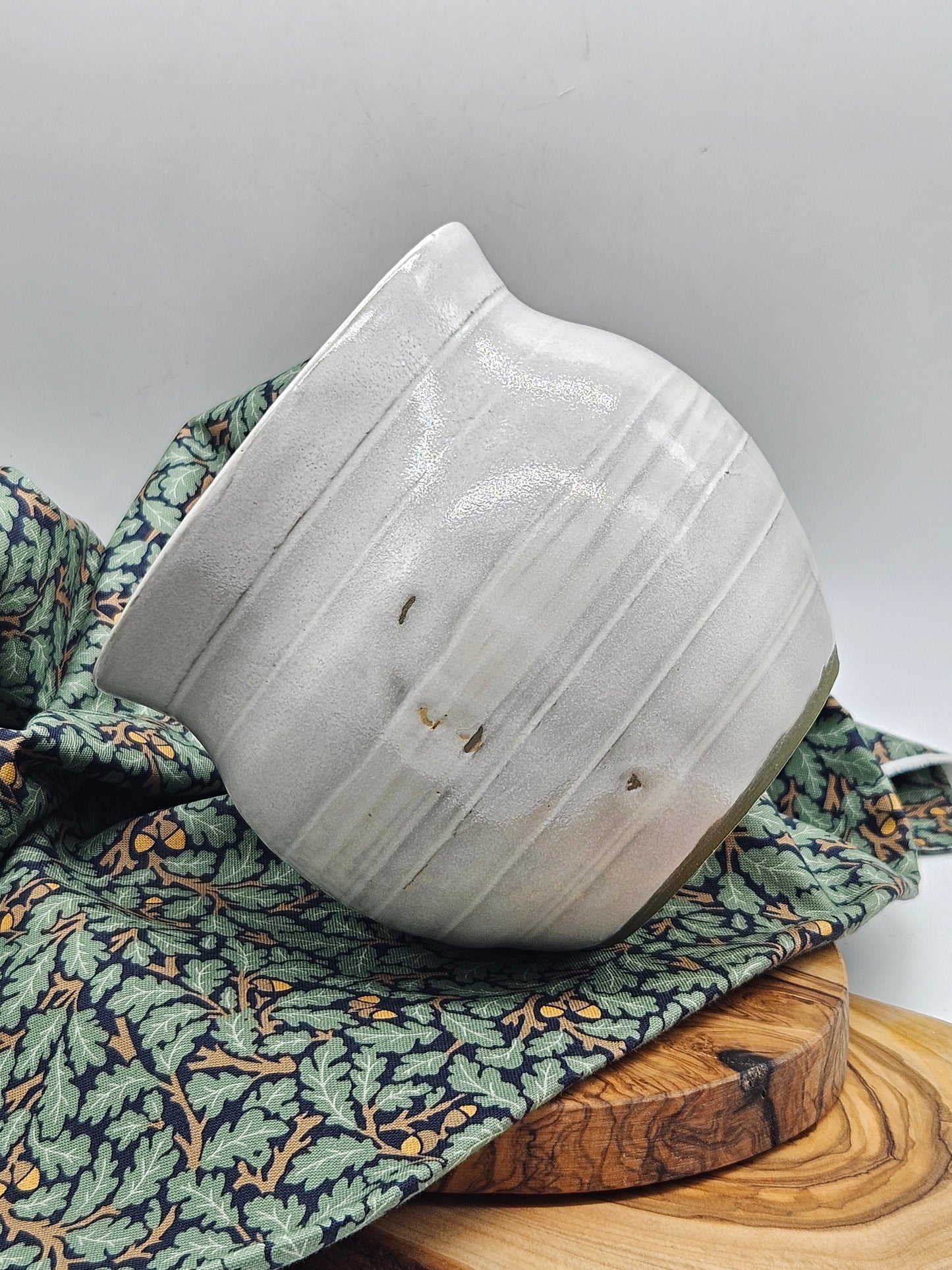Vintage Studio Pottery Hand Thrown Pot/Vase, Signed