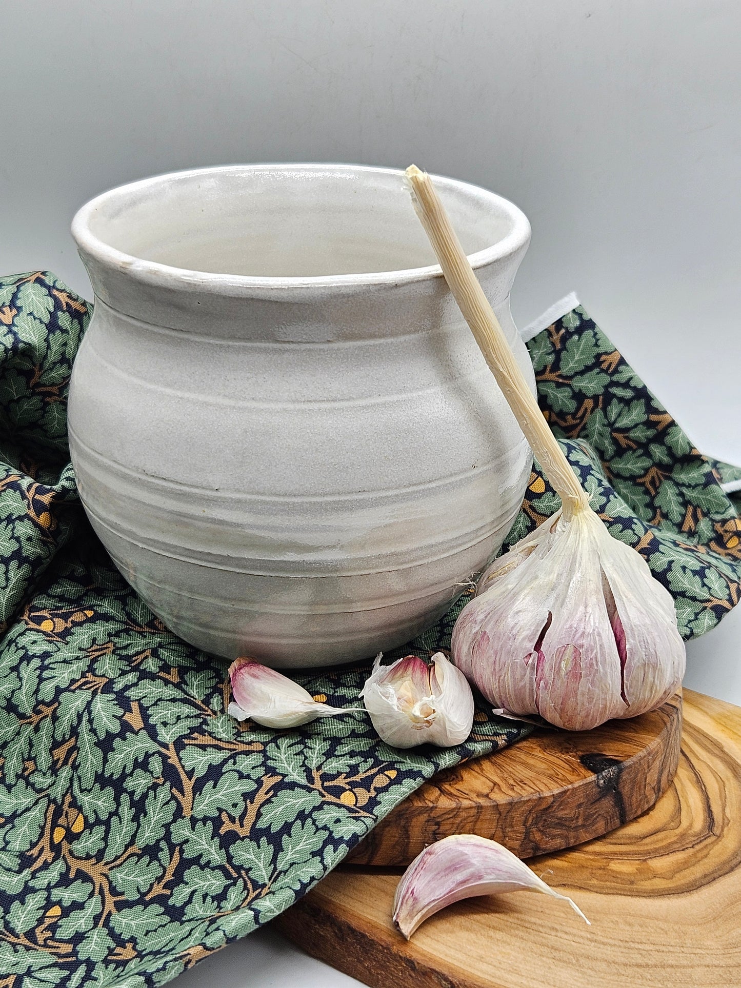 Vintage Studio Pottery Hand Thrown Pot/Vase, Signed