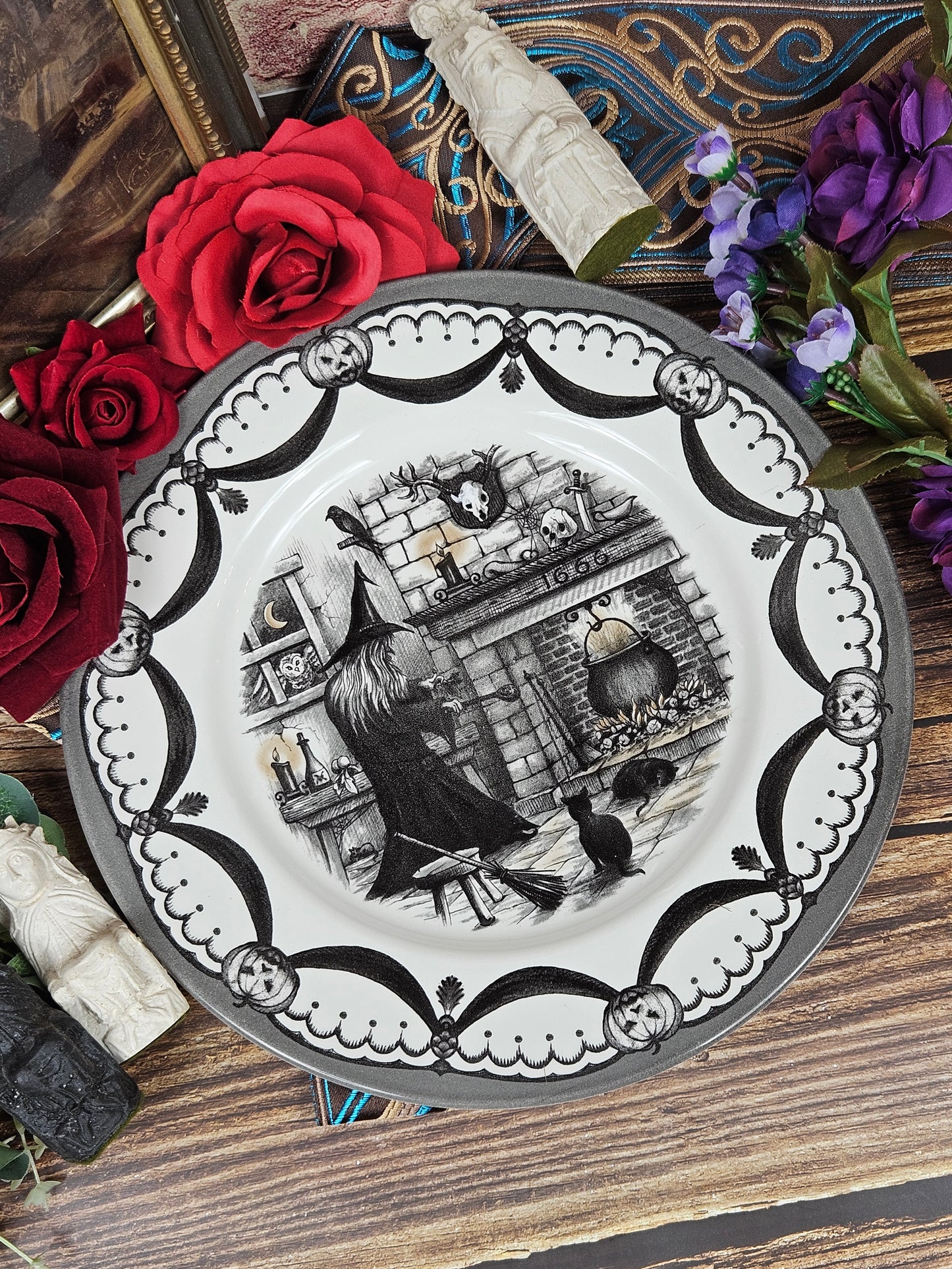 Large dinner plate Halloween 28 cm, Royal Stafford, New