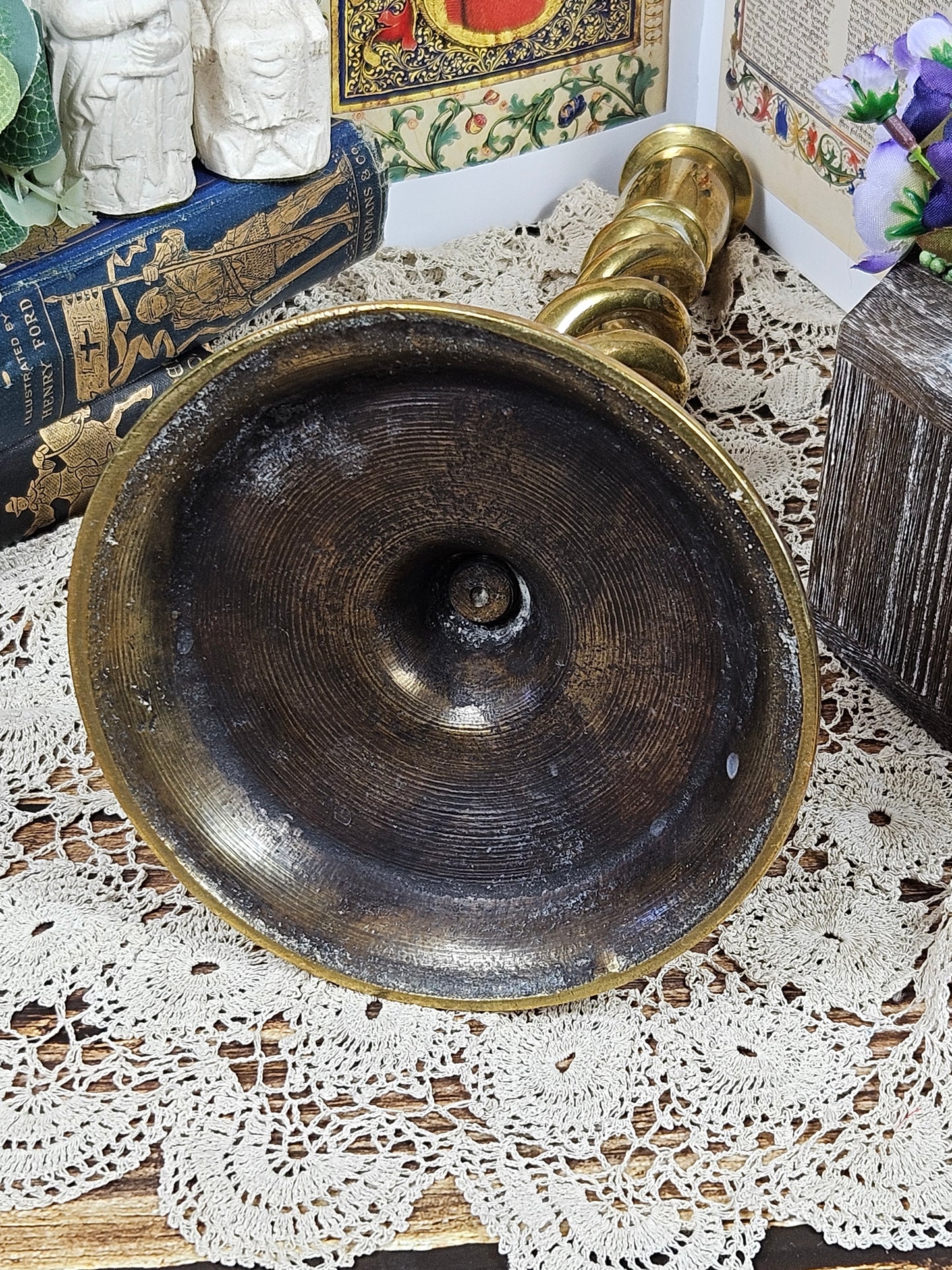 Vintage Large Brass Twisted Stem Candle stick Holder 30 cm, Chapel style