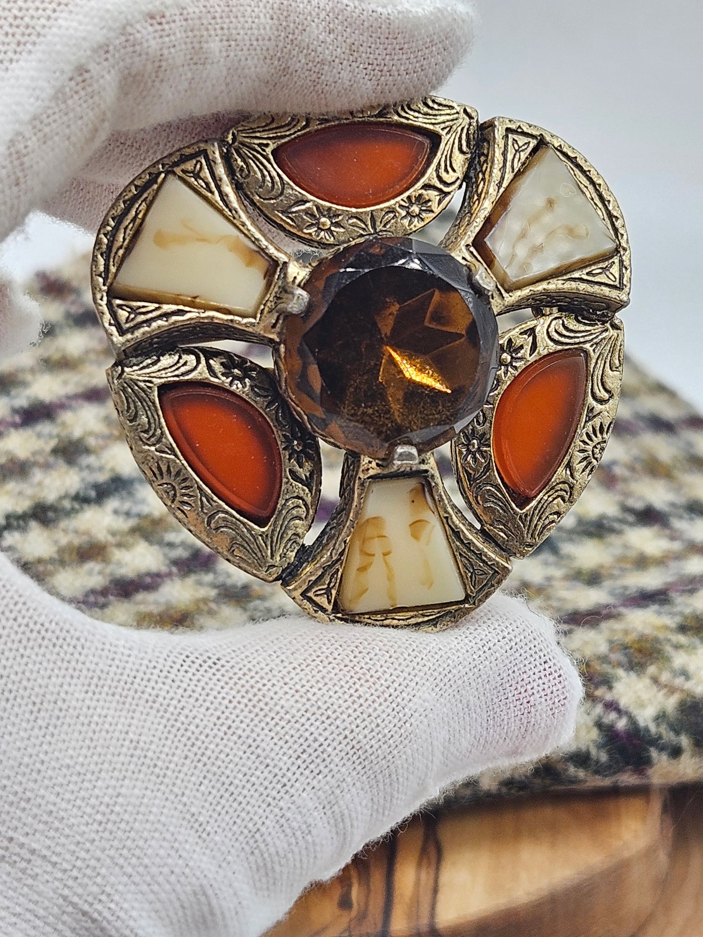Vintage Large Scottish Broosh with gemstones, Miracle, VGC