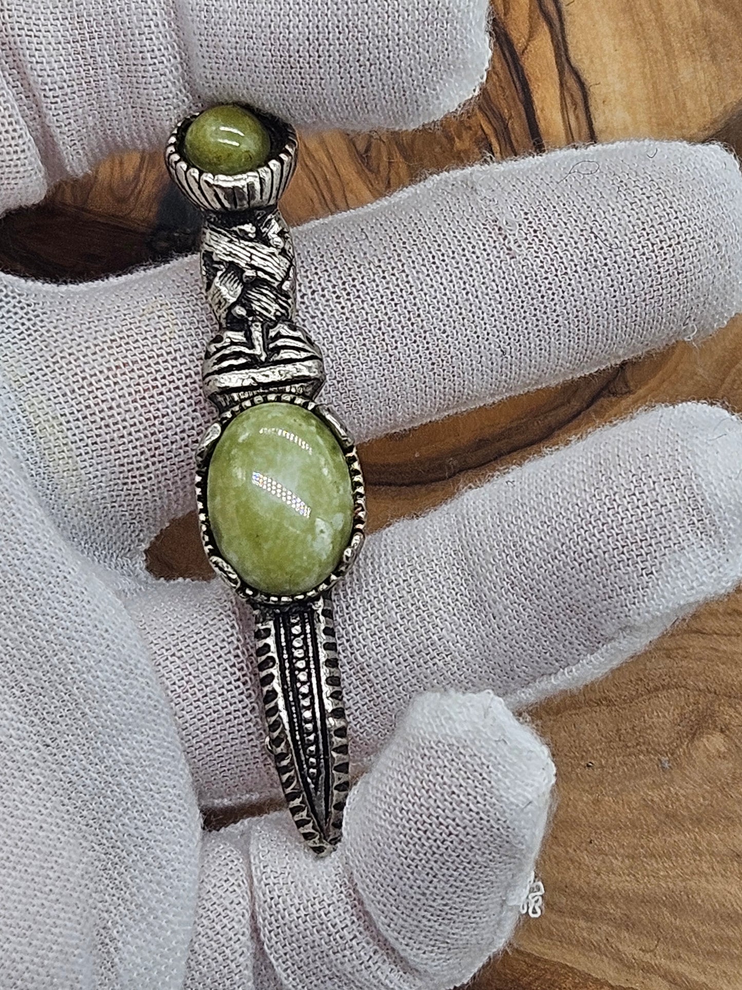 Antique Scottish Rare Brooch Sgian Dubhs