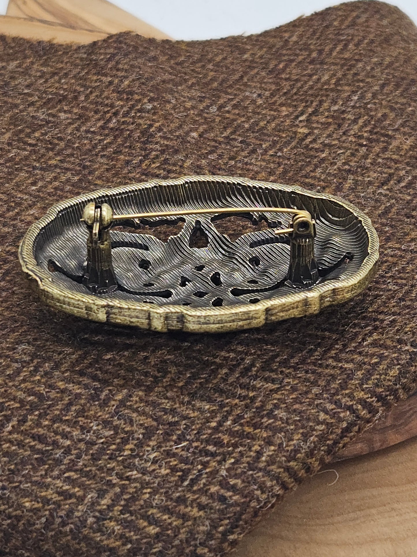 Large Vintage Viking style Brooch Bronze colour