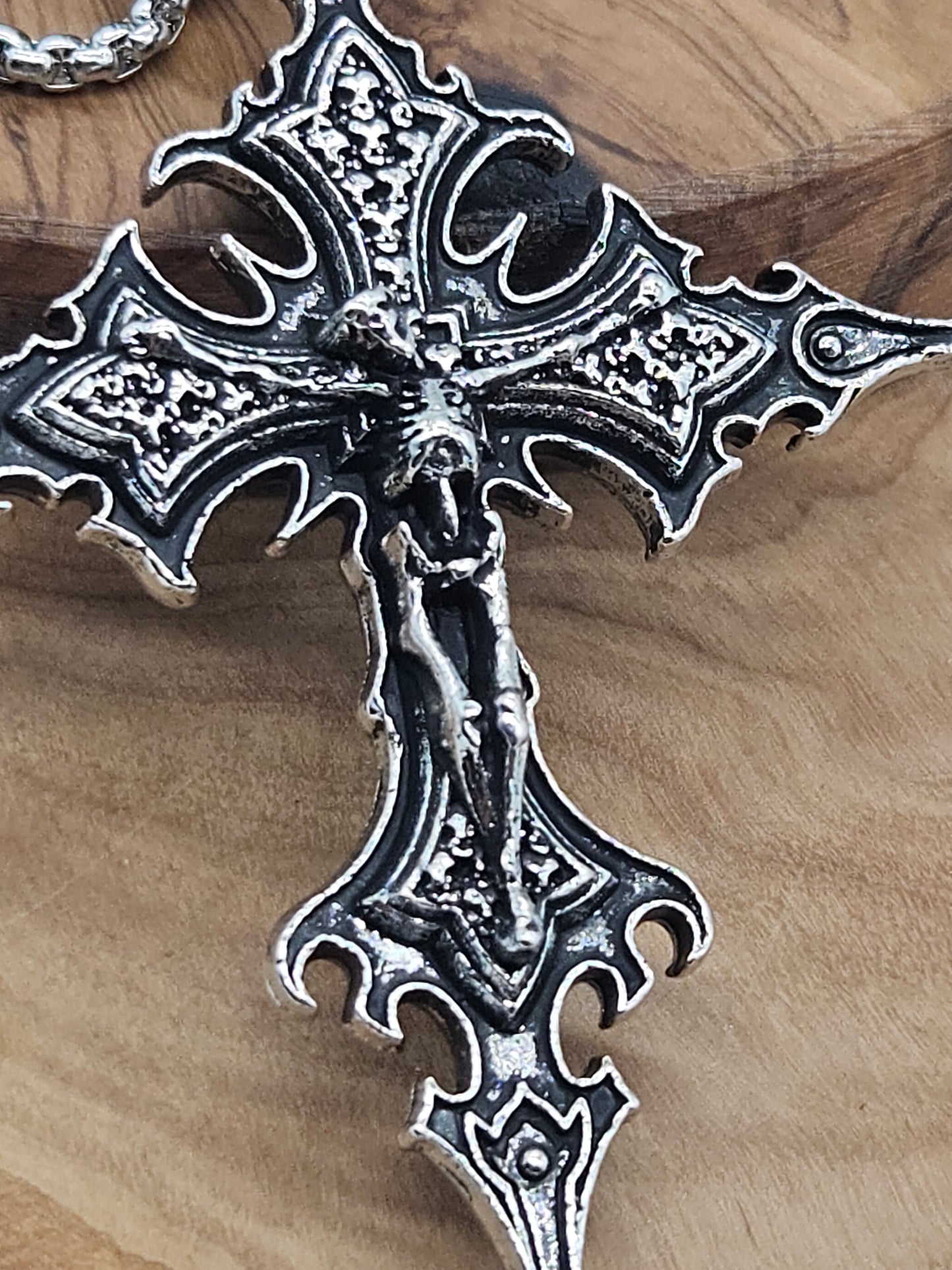 Large Gothic Cross pendant with chain, New K18