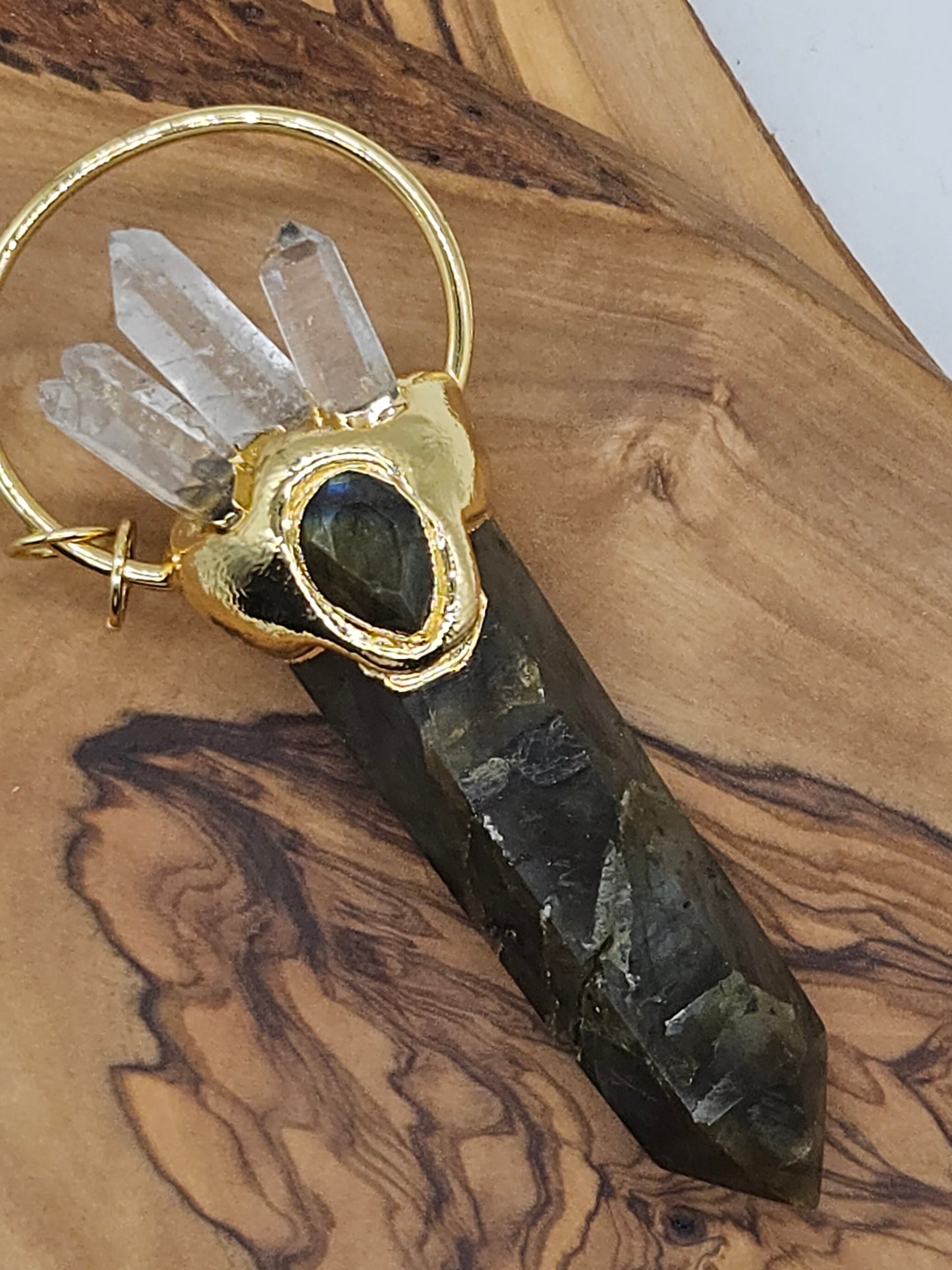 Very large crystal pendant, Quartz, Three types of quartz, no chain.