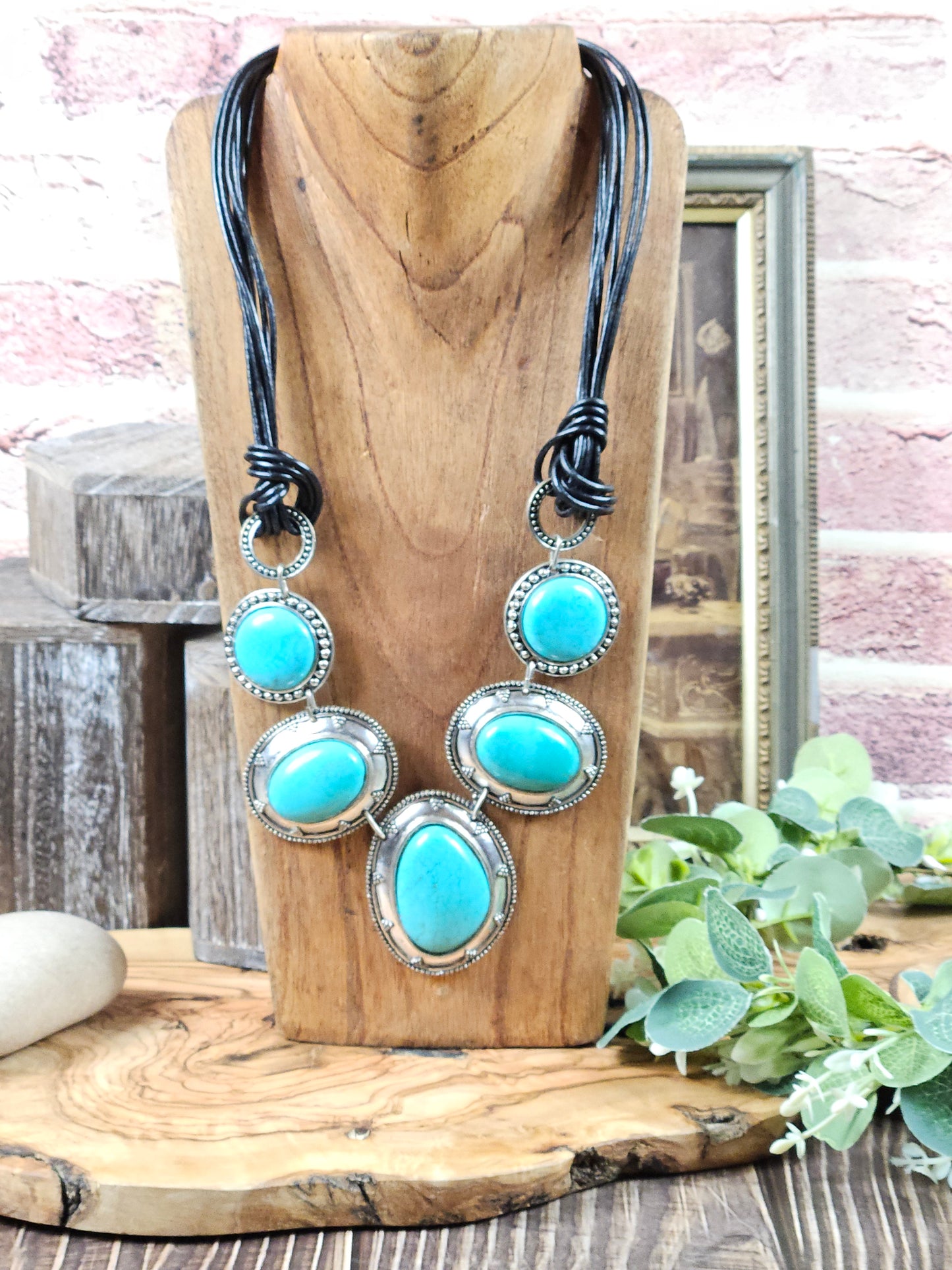 Vintage Massive Ethnic Style Necklace with Faux Blue Turquoise