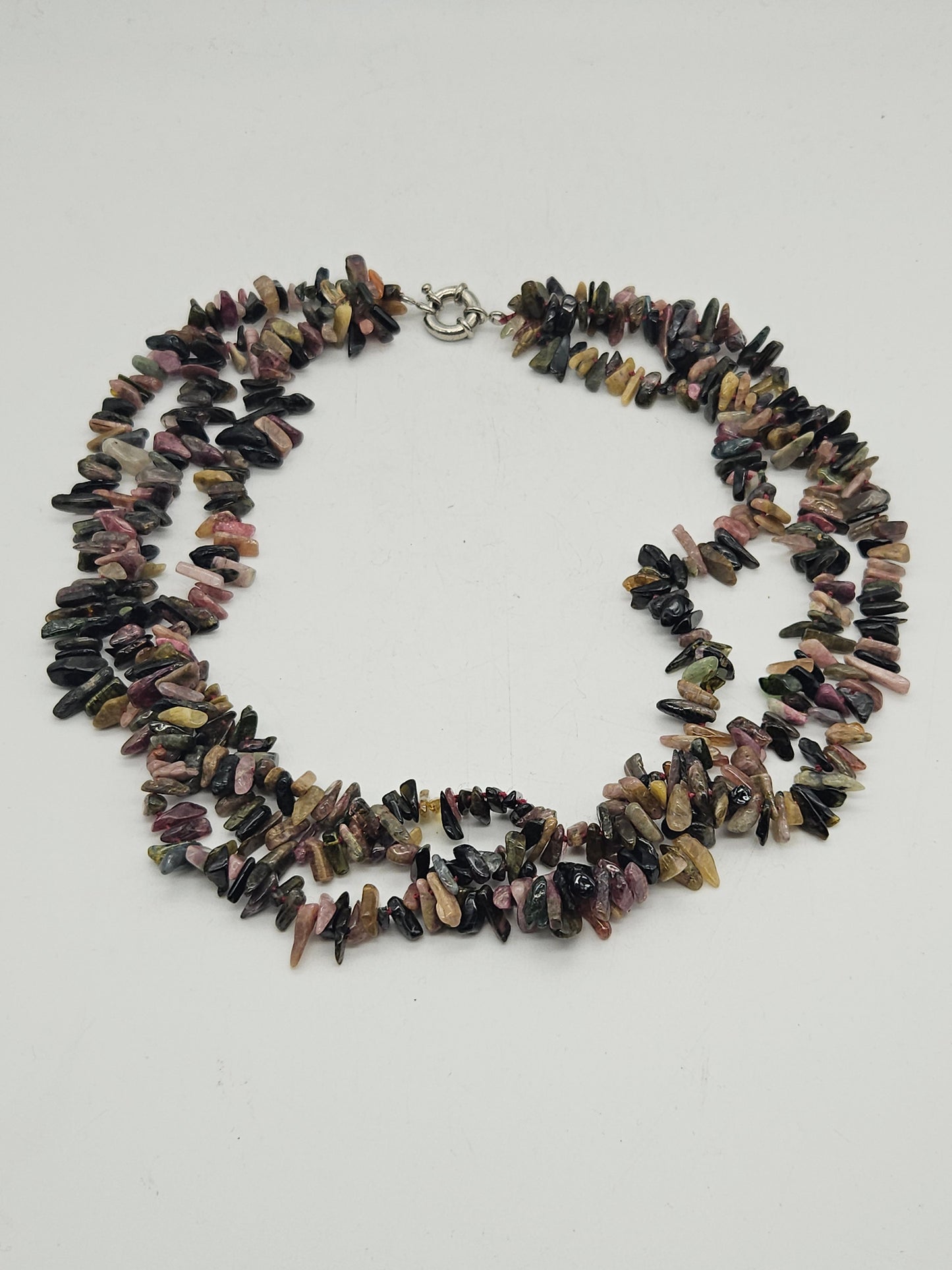 Layered (140g) necklace beads made of natural rose quartz, amethyst, chalcedony
