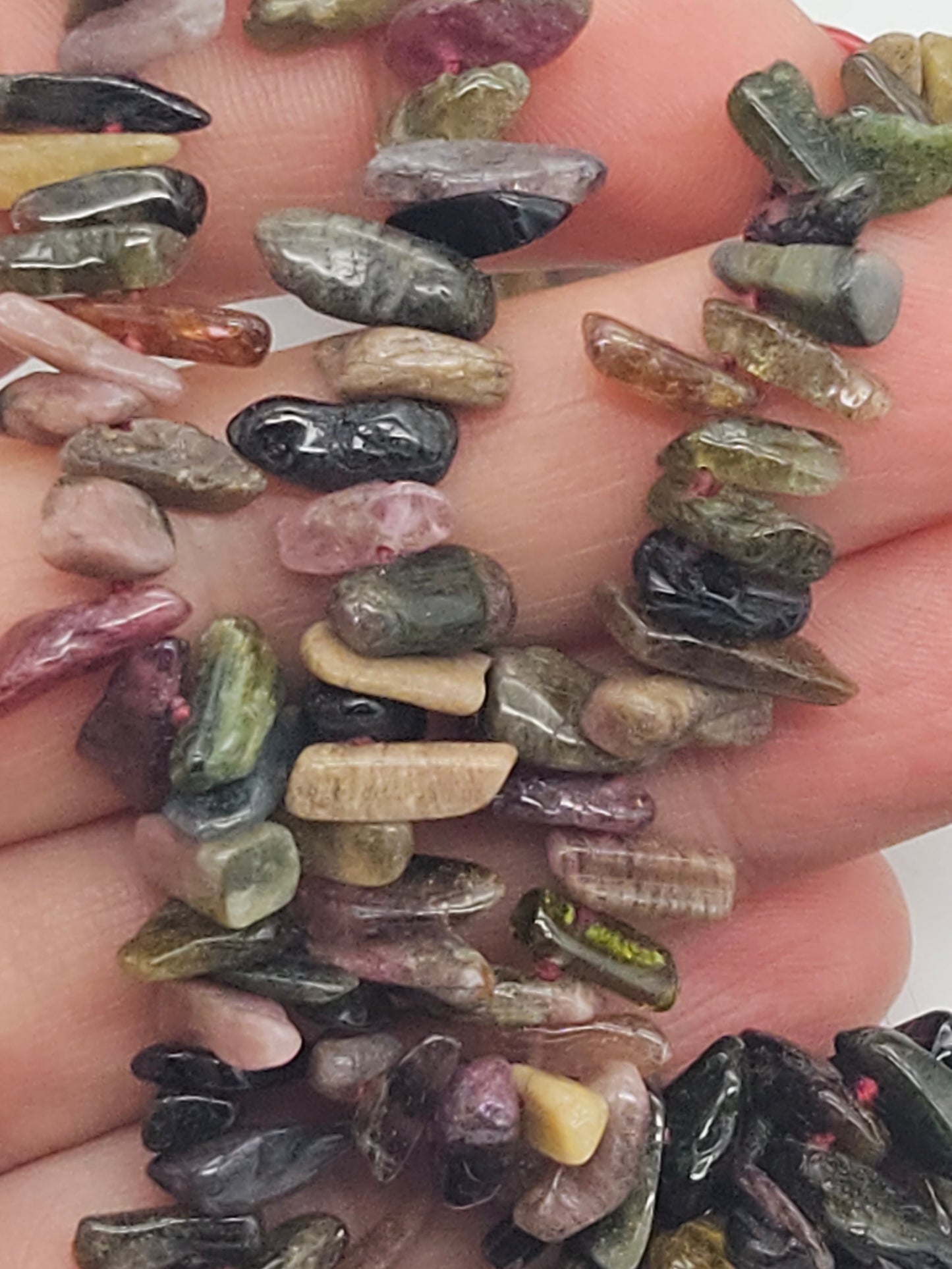 Layered (140g) necklace beads made of natural rose quartz, amethyst, chalcedony