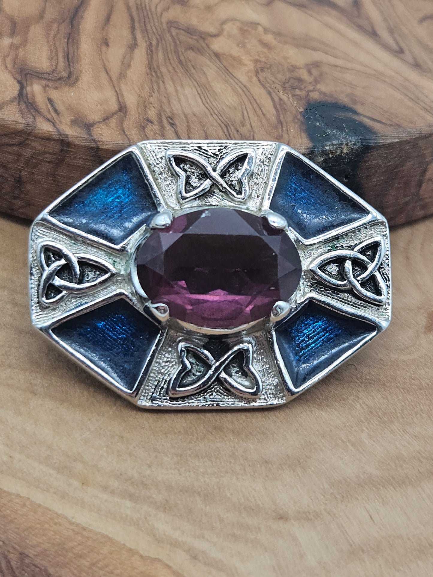 Vintage octahedron shape Brooch with violet-colour insert L814