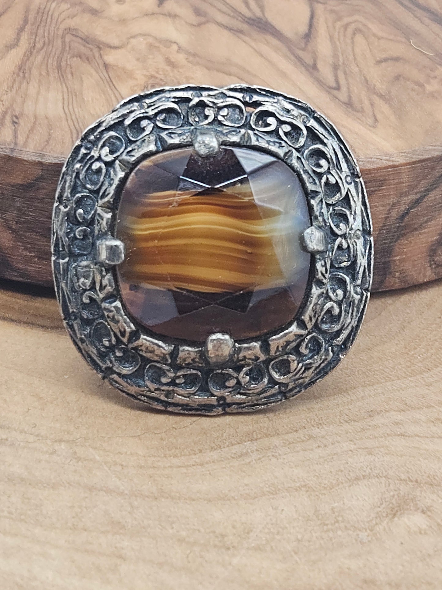 Vintage Soft square shape Brooch with large amber-colour insert L813