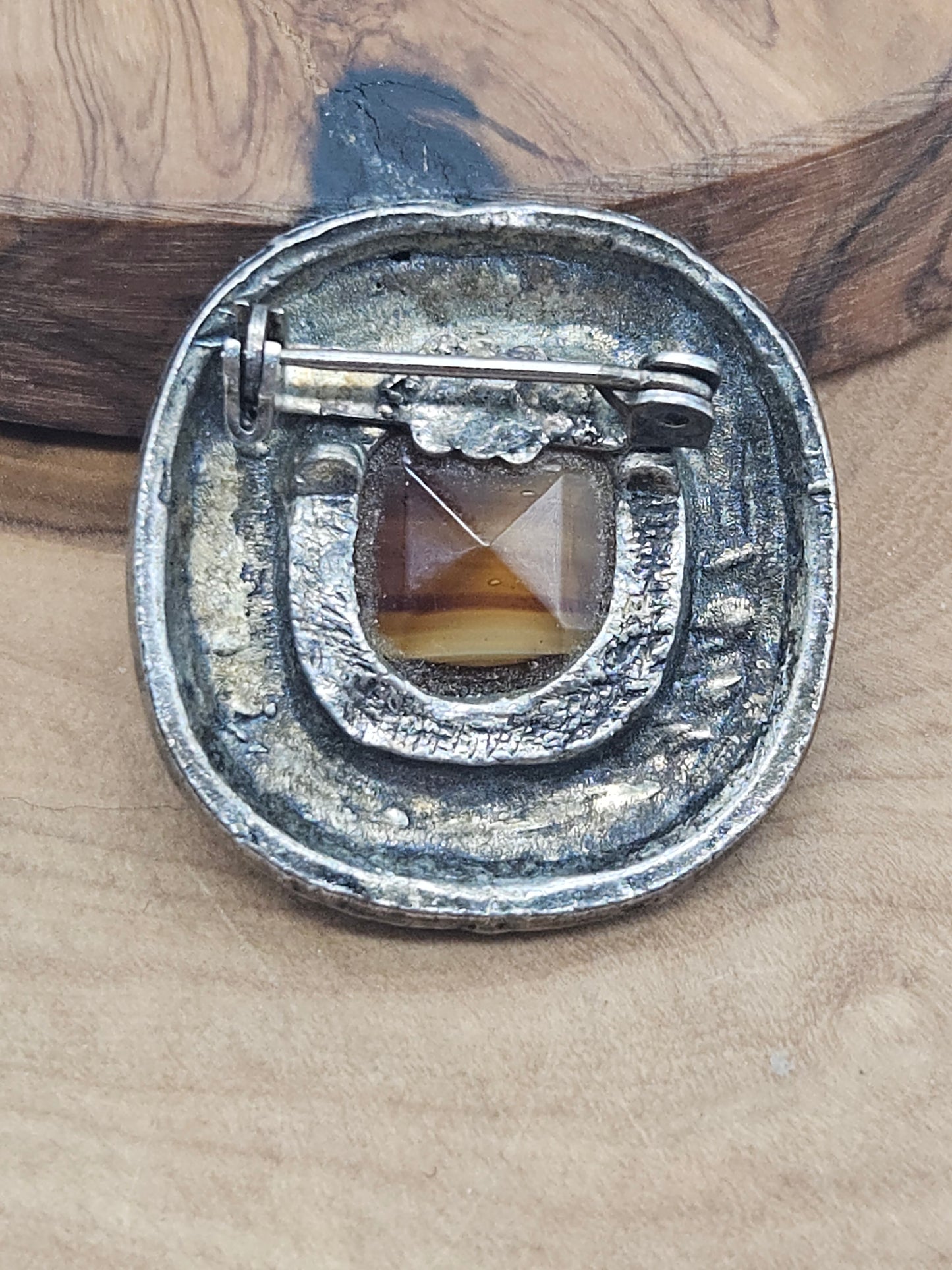 Vintage Soft square shape Brooch with large amber-colour insert L813