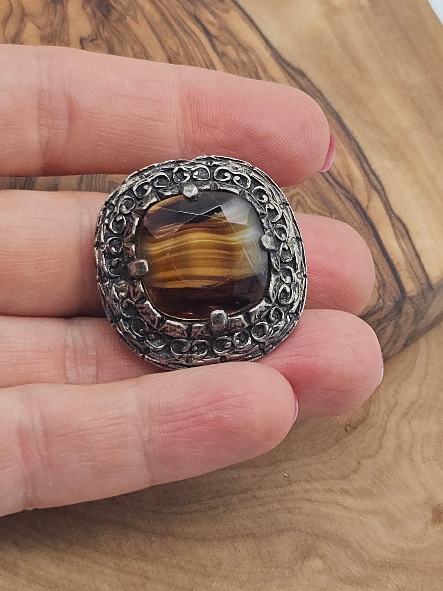 Vintage Soft square shape Brooch with large amber-colour insert L813