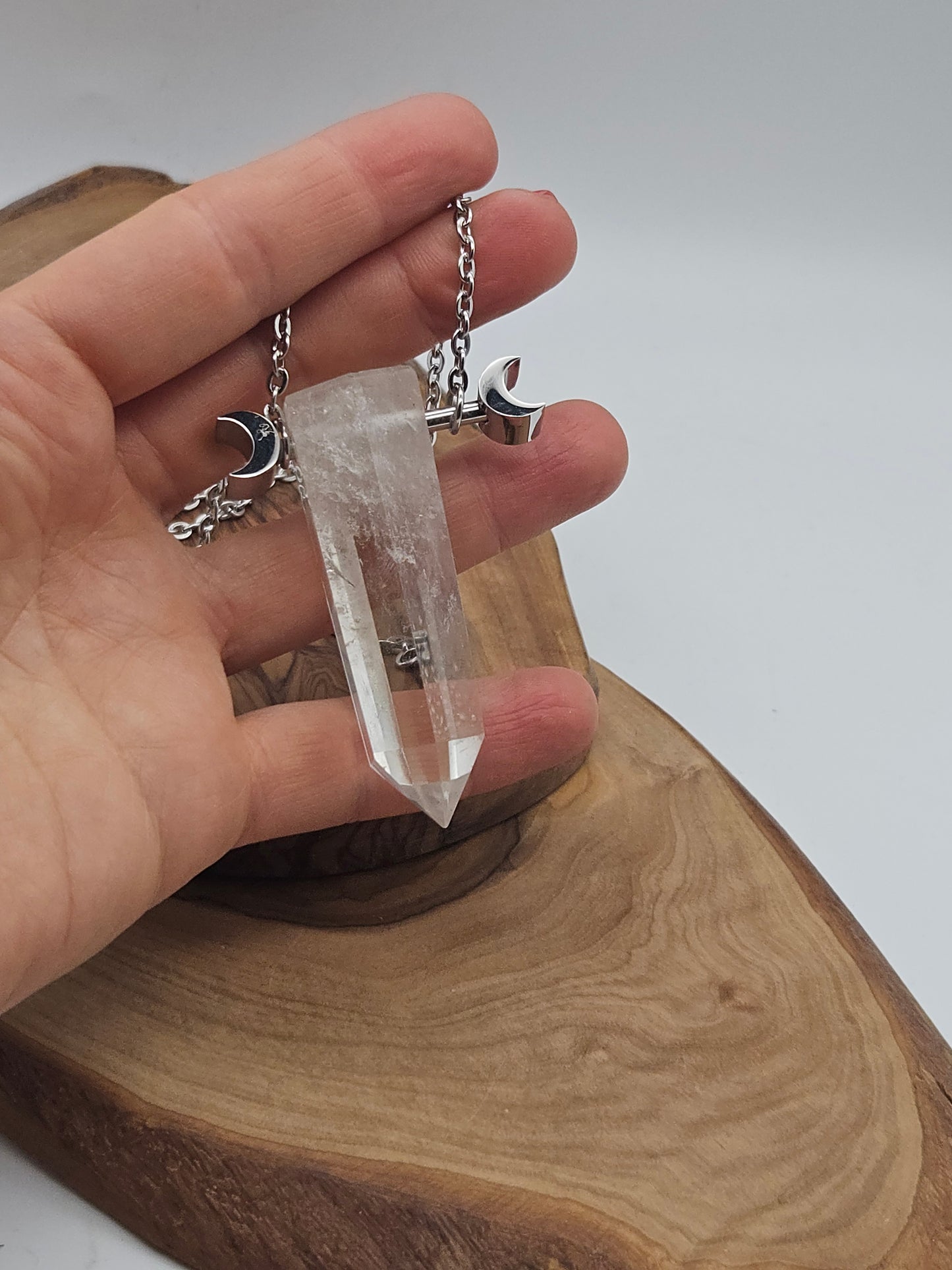 Magic Large Quartz Cristal Pendant with Chain, Brand New