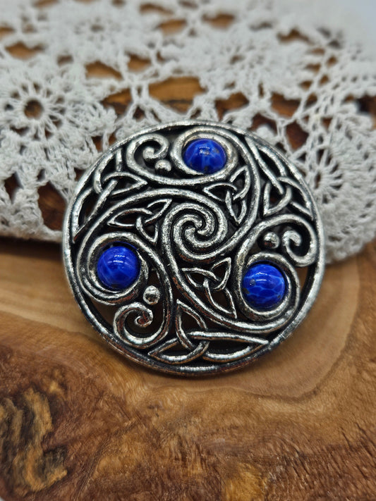Vintage Large Circle Celtic brooch with Scottish gemstones