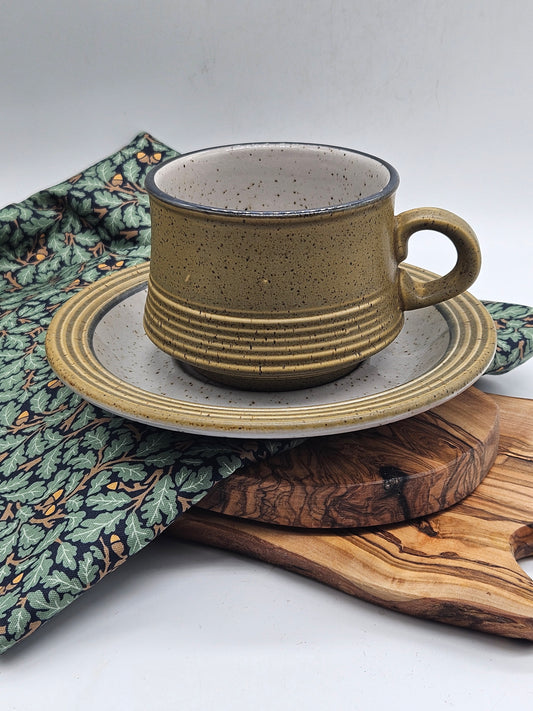 Vintage Ceramic Tea cup and saucer