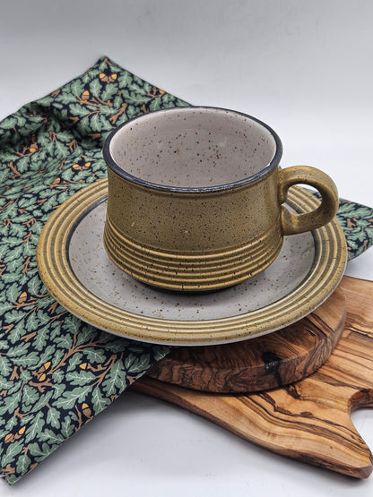 Vintage Ceramic Tea cup and saucer