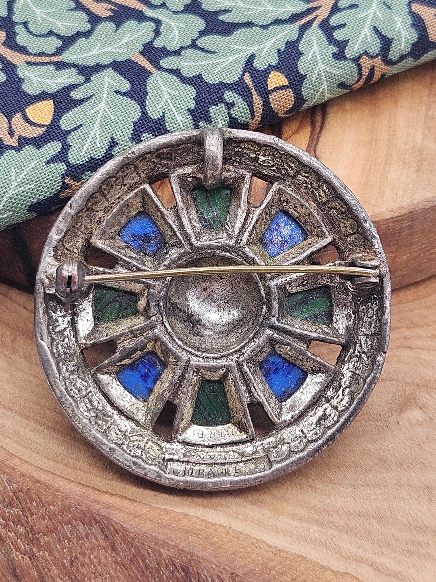 Vintage Large Scottish Brooch/Pendant with gemstones, VGC, L1091