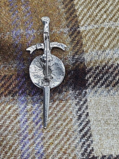 Vintage Scottish Kilt Pin/Brooch The Sword and the Shield, VGC