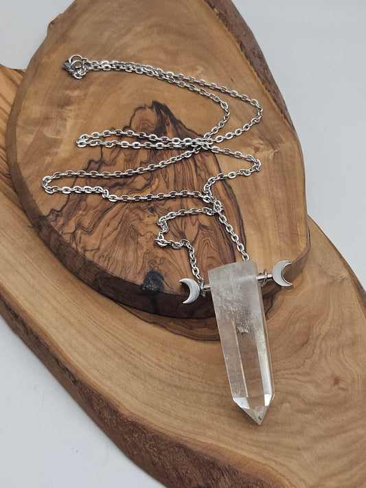 Magic Large Quartz Cristal Pendant with Chain, Brand New